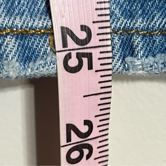 Women’s Levi’s 501 Original Button Fly Distressed Jeans Size 30‎ X 26 Light Wash - Picture 7 of 14